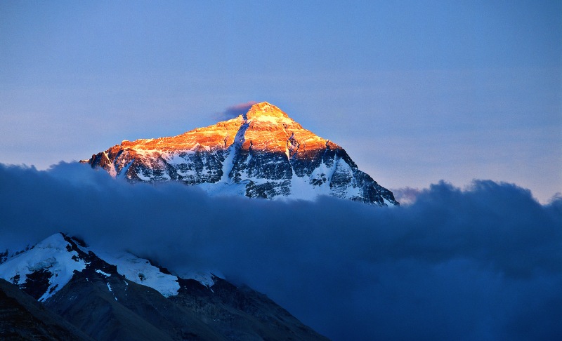 Mount_Everest_highest_point